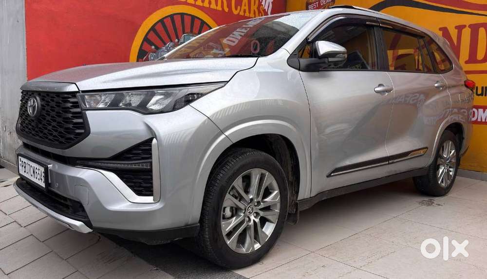 Toyota Innova Hycross, 2026, Petrol