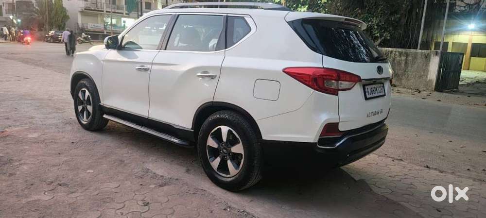 Mahindra Alturas G4 4x2  Excellent Condition  1st Owner  Premium Suv