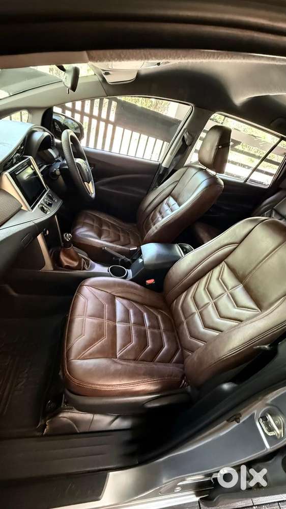 2020 Toyota Innova Crysta