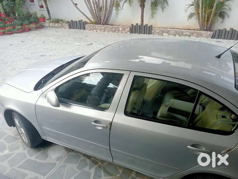 Skoda Laura 2011