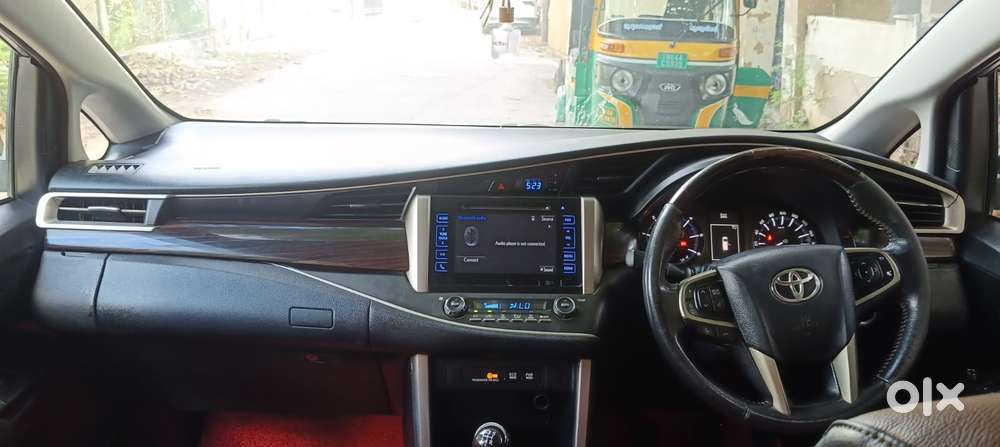 Toyota Innova Crysta 2.4 V 8 Str, 2018, Diesel