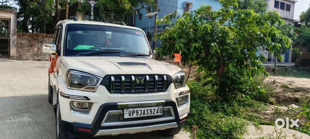 Mahindra Scorpio Classic 2016 Diesel 85000 Km Driven
Very Good
