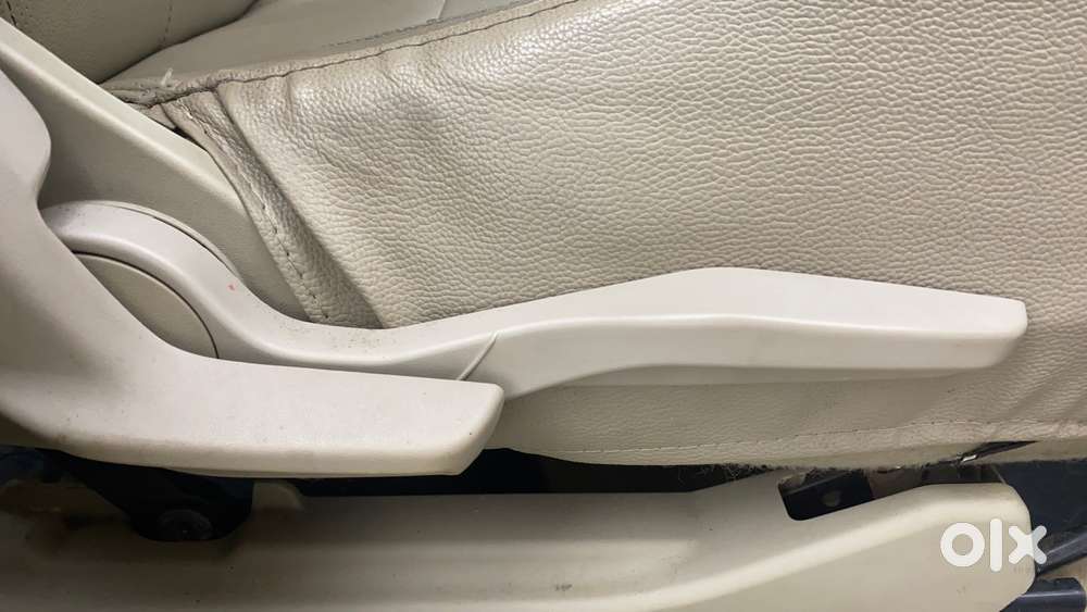 Maruti Suzuki Swift Dzire Zxi + Amt, 2017, Petrol