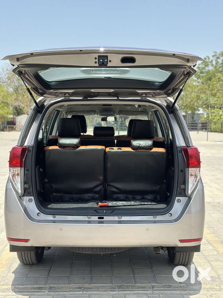 Toyota Innova Crysta [2020-ongoing] 2.4 Vx 8 Str, 2021, Diesel