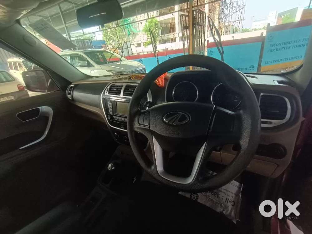 Mahindra Tuv 300 T8 Plus Amt, 2020, Diesel