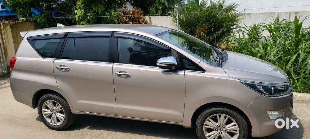 Toyota Innova Crysta Diesel 2016