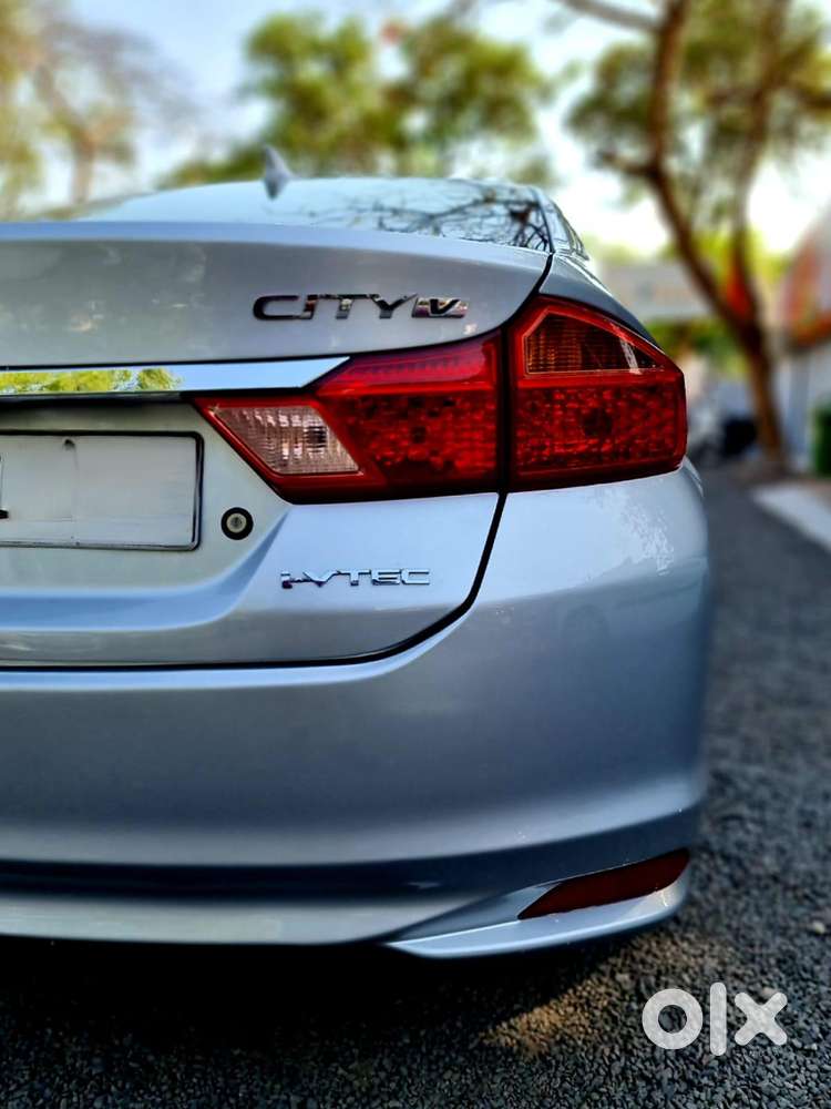 Honda City V At I-vtec, 2015, Petrol