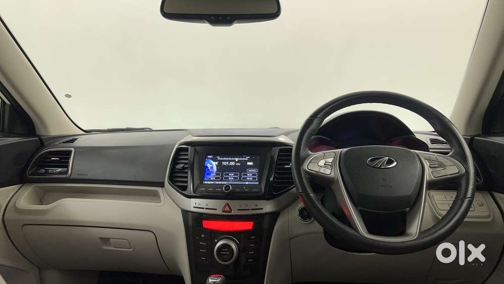 Mahindra Xuv300 W8 (o) 1.5 Diesel Amt, 2022, Diesel