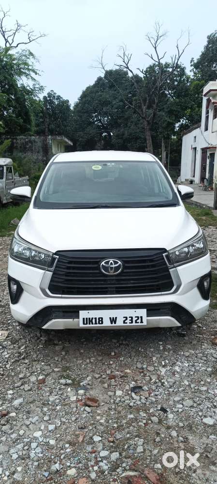 Toyota Innova Crysta 2.4 G Mt, 2022, Diesel