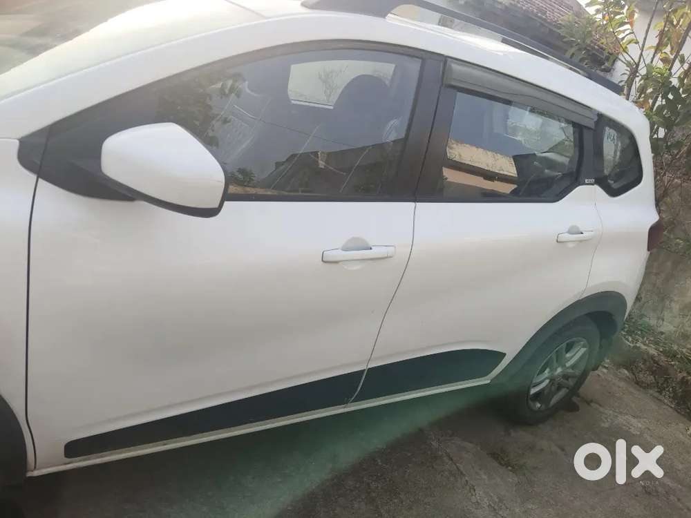 R Triber R×z Petrol Mt 1.0l