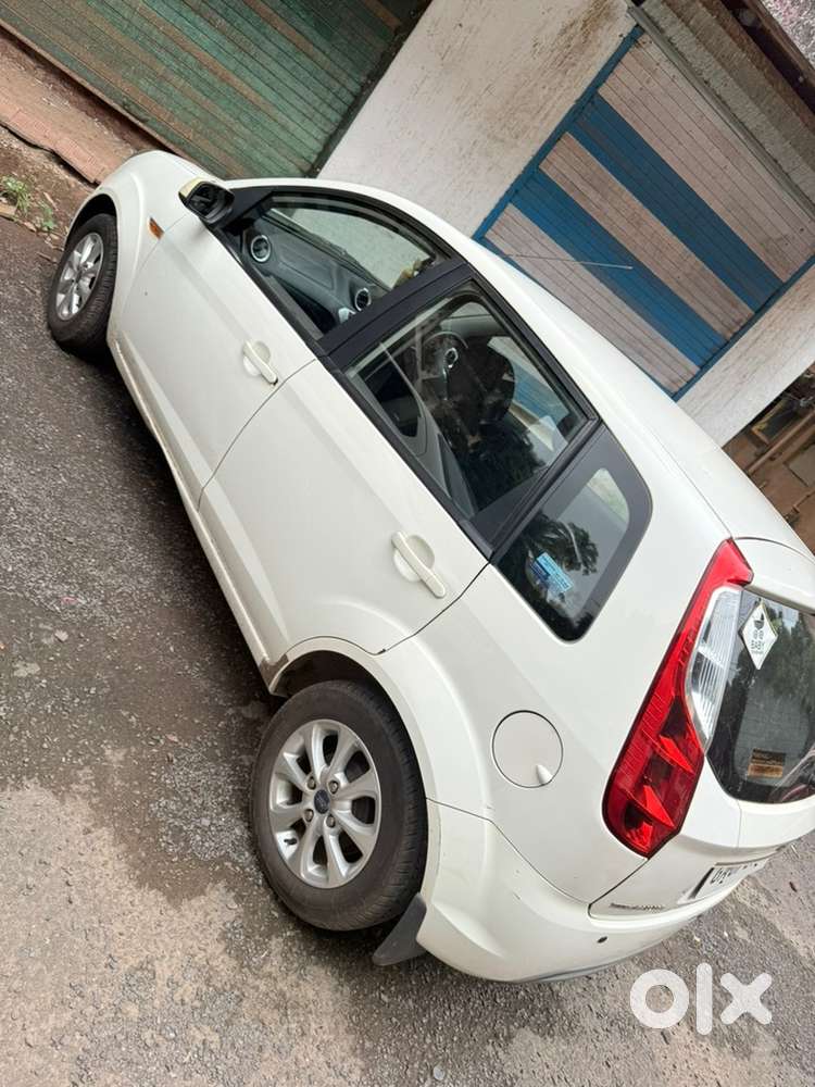 Ford Figo Petrol 2012