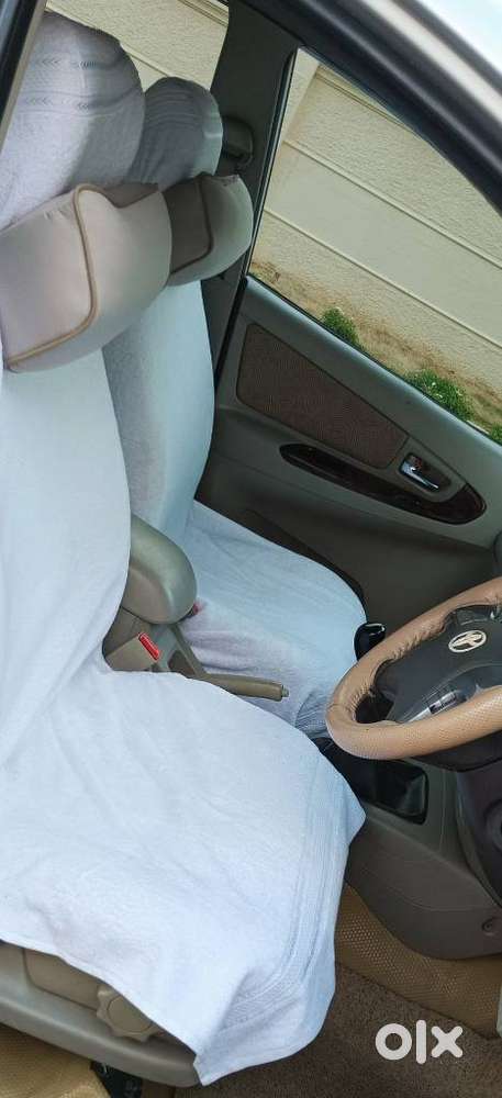 Toyota Innova 2.5 V 8 Str, 2013, Diesel