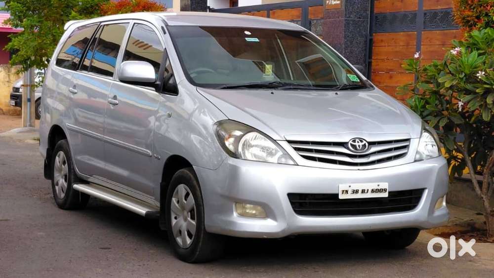 Toyota Innova 2.5 G (diesel) 8 Seater, 2011, Diesel