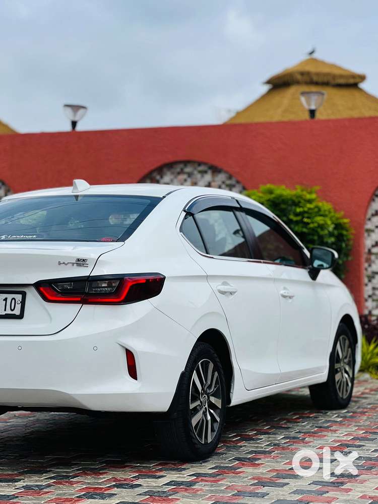 Honda City 1.5 Vx I-vtec Mt, 2022, Cng & Hybrids