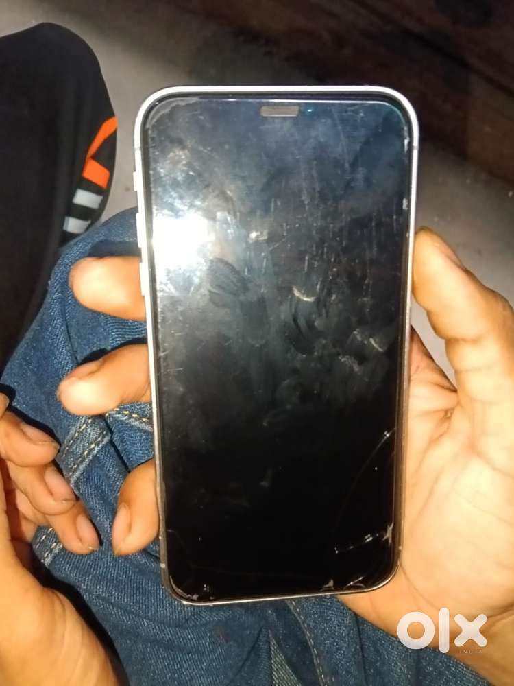 I phone XR 128gb