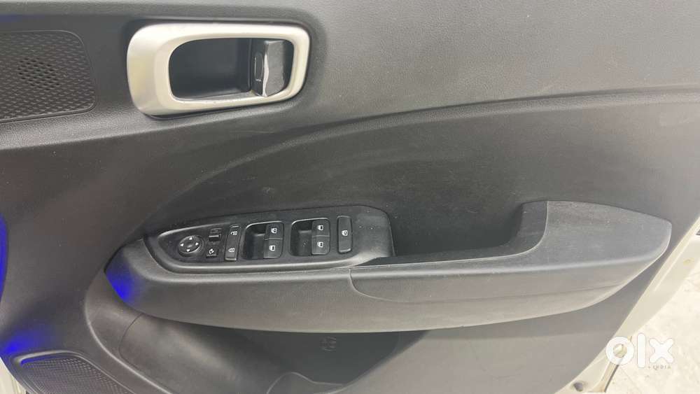 Hyundai Venue 1.0 Sx Turbo Imt, 2021, Petrol