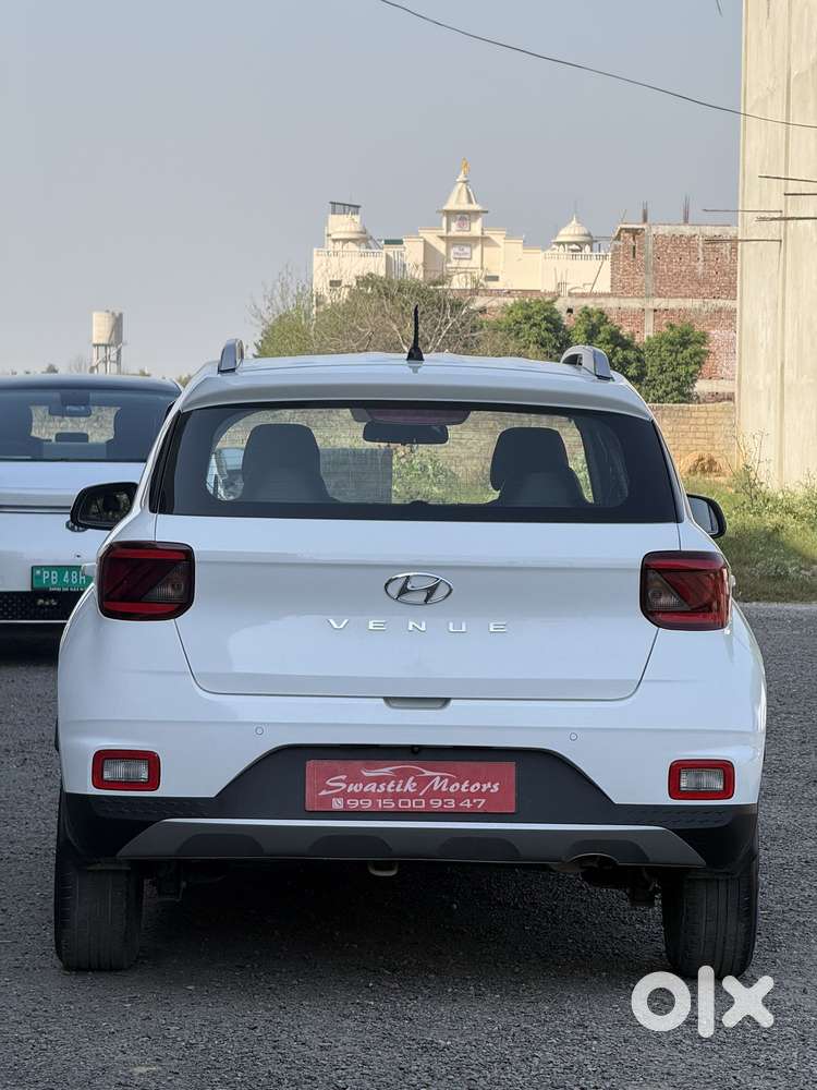 Hyundai Venue S Turbo, 2021, Petrol