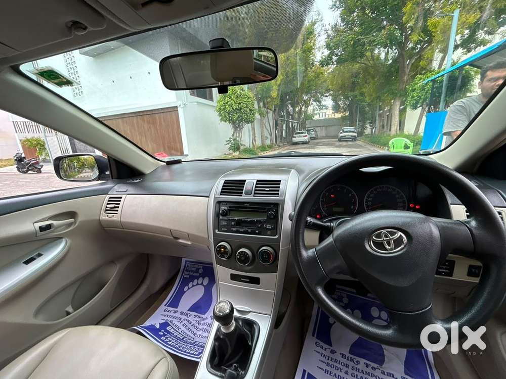 Toyota Corolla Altis 2012