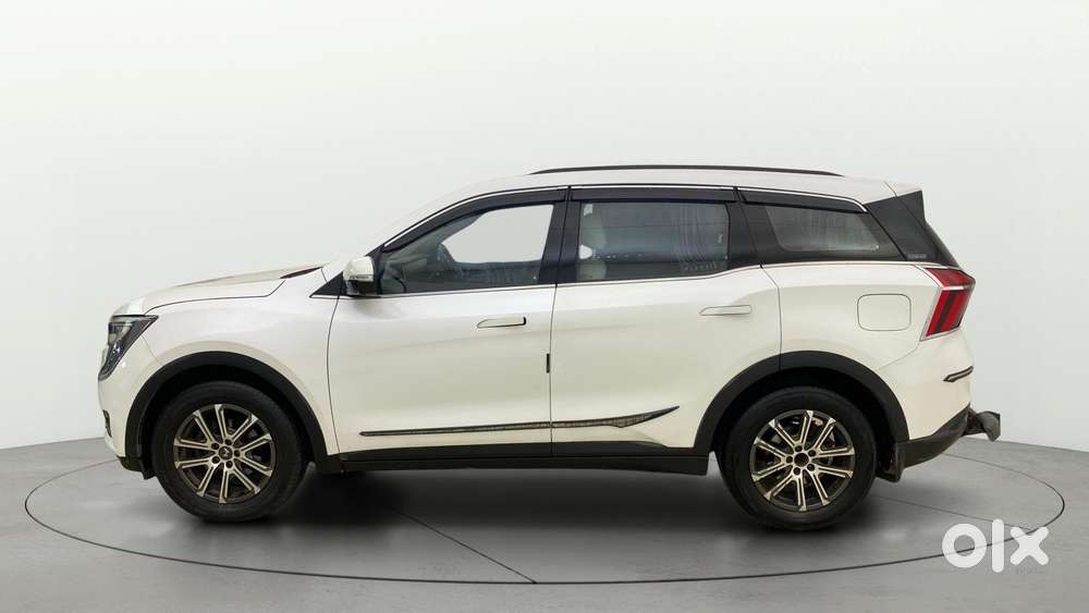 Mahindra Xuv700 2.2 Ax 7 Diesel At Luxury Pack Str, 2022, Diesel