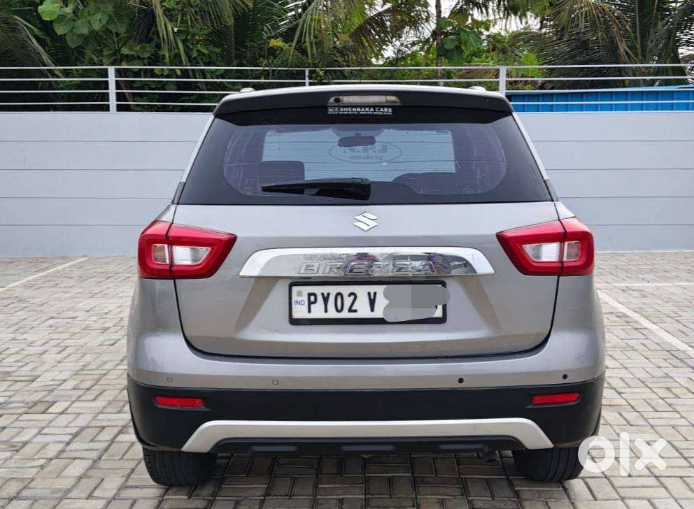 Maruti Suzuki Brezza 1.5 Zxi Smart Hybrid, 2022, Petrol