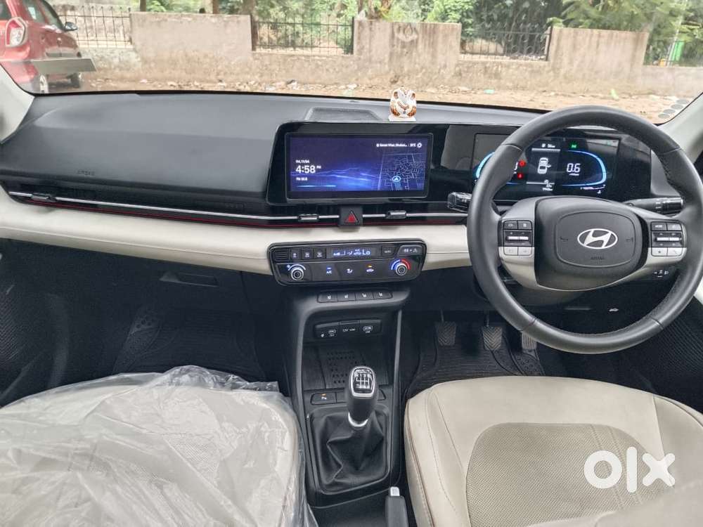 Hyundai Verna 1.5 Sx (o) Ivt, 2025, Petrol