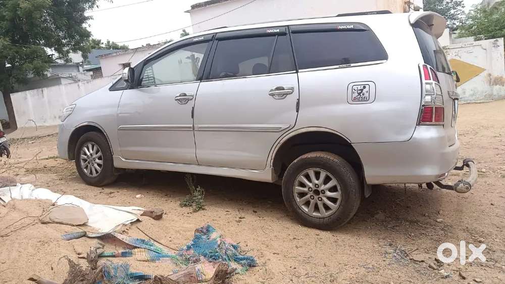 Toyota Innova 2012 Diesel Well Maintained