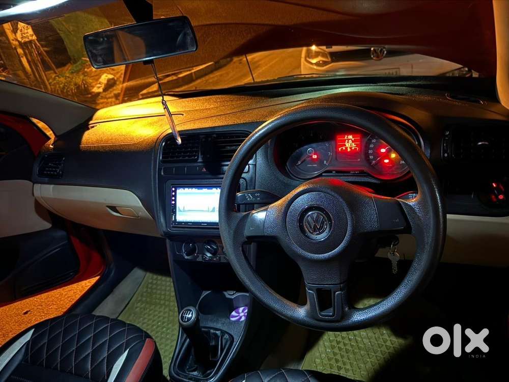 Volkswagen Polo Petrol Manual 2010