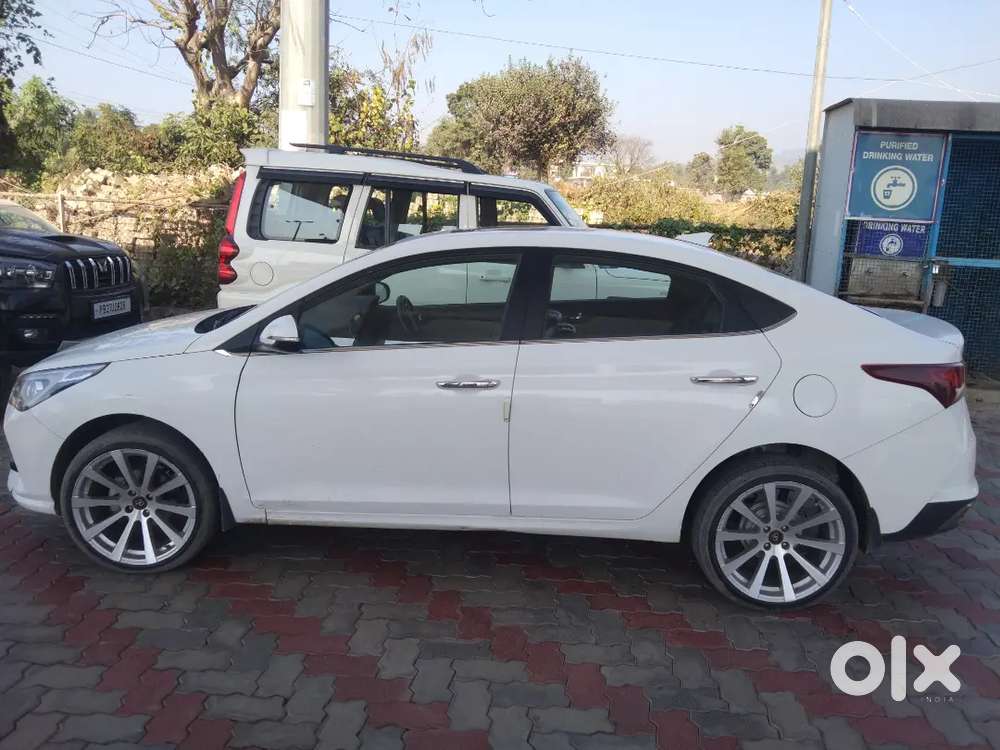 Hyundai Verna 2023 Petrol Well Maintained Army Person Driven