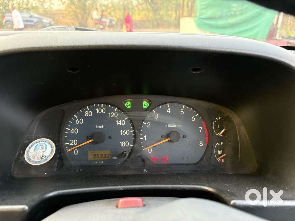 Maruti Suzuki Versa Dx2 8 Seater, 2002, Petrol
