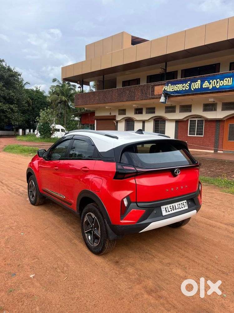 Tata Nexon Creative 1.2 Revotron Petrol 6 Amt, 2023, Petrol