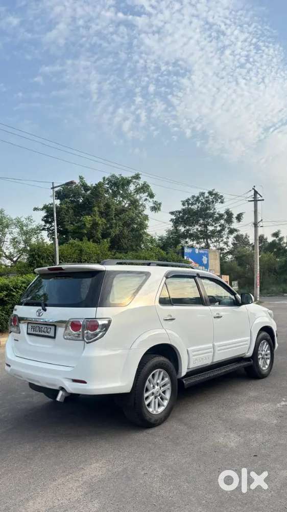 Toyota Fortuner Diesel 2012