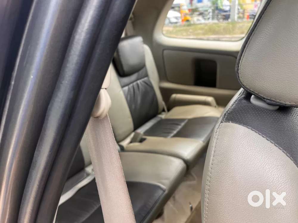Toyota Innova 2.5 Zx Diesel 7 Seater Bsiii, 2014, Diesel