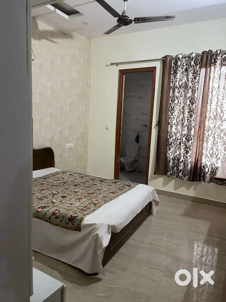 Fully Furnished 2 bhk for rent on Gazipur road Zirakpur. For Rent