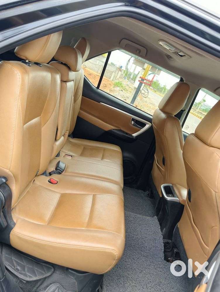 Toyota Fortuner 4x2 At 2.8 Diesel, 2020, Diesel