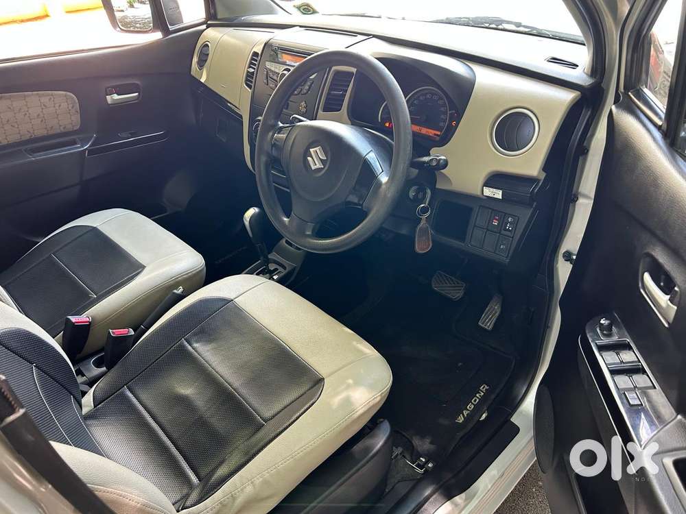 Maruti Suzuki Wagon R Vxi Amt1.2, 2017, Petrol