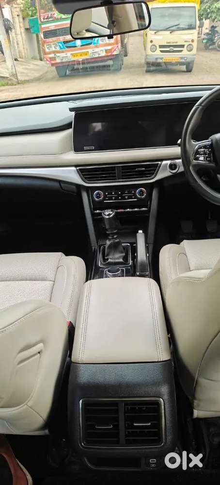 Mahindra Xuv700 2025 Diesel 34000 Km Driven