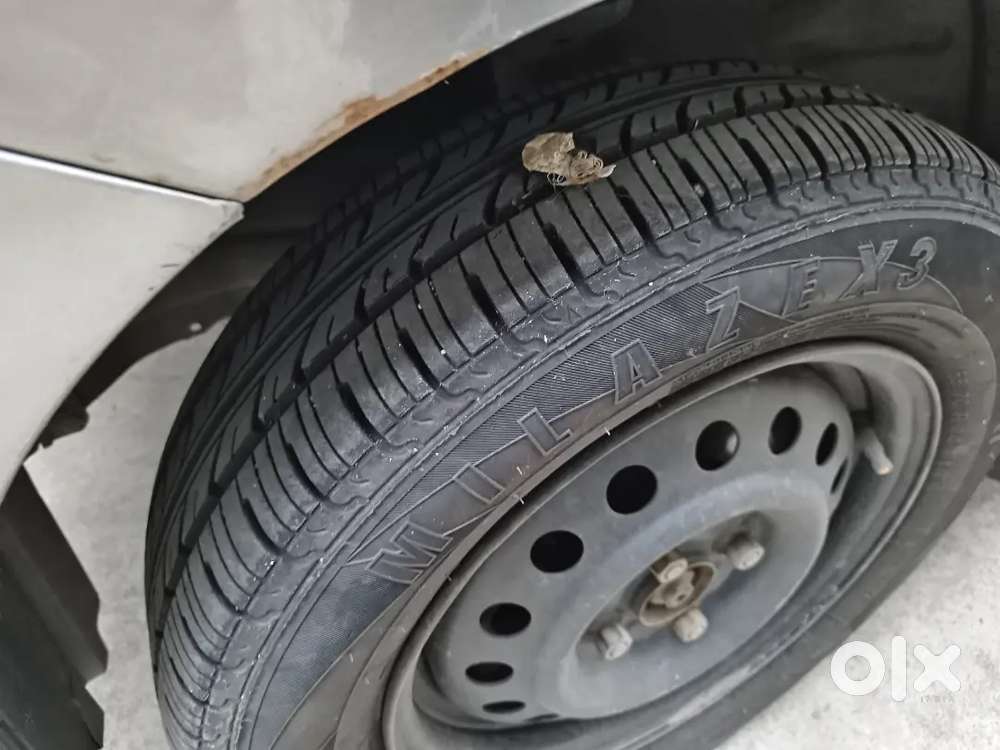 Smooth Engine Child Ac Front Glass Crack 2 Owner Petrol Cng