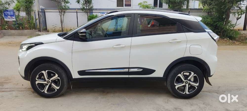Tata Nexon 1.2 Revotron Xz Plus, 2022, Petrol