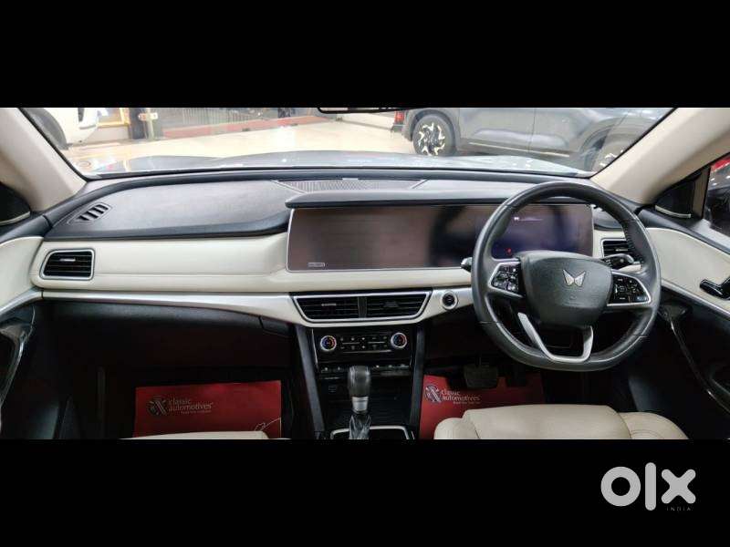 Mahindra Xuv700 2.2 Ax 7 Diesel At Str Awd, 2022, Diesel