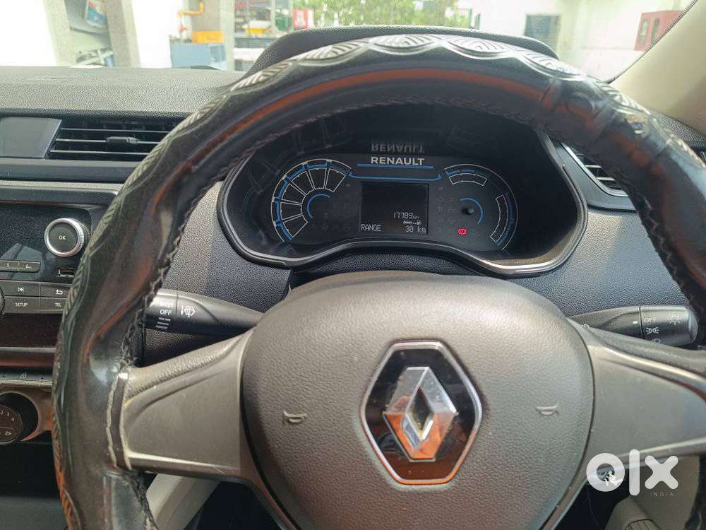 Renault Triber Rxl, 2023, Petrol