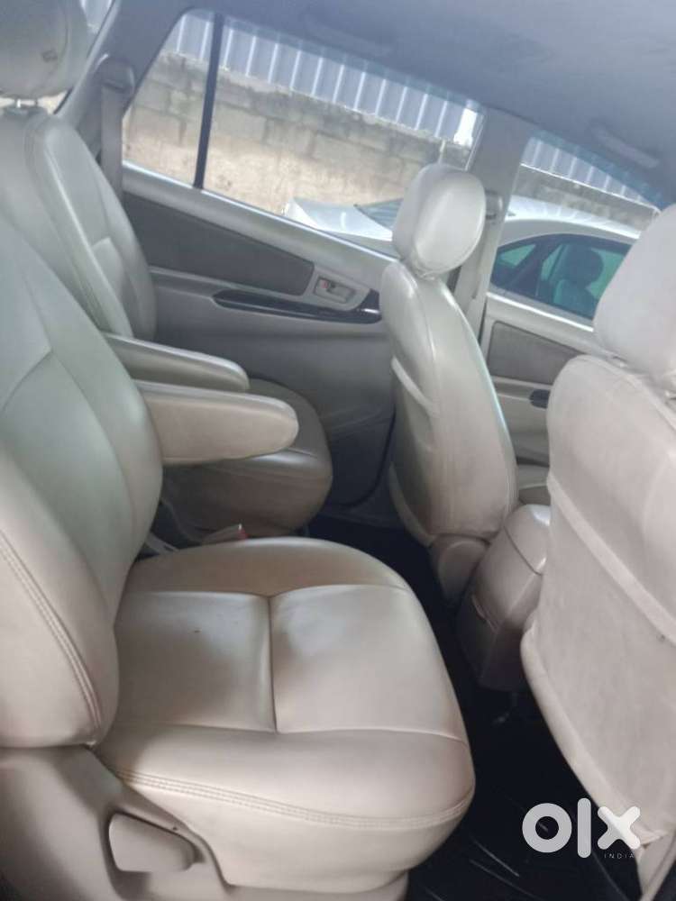 Toyota Innova 2.5 G (diesel) 7 Seater, 2014, Diesel