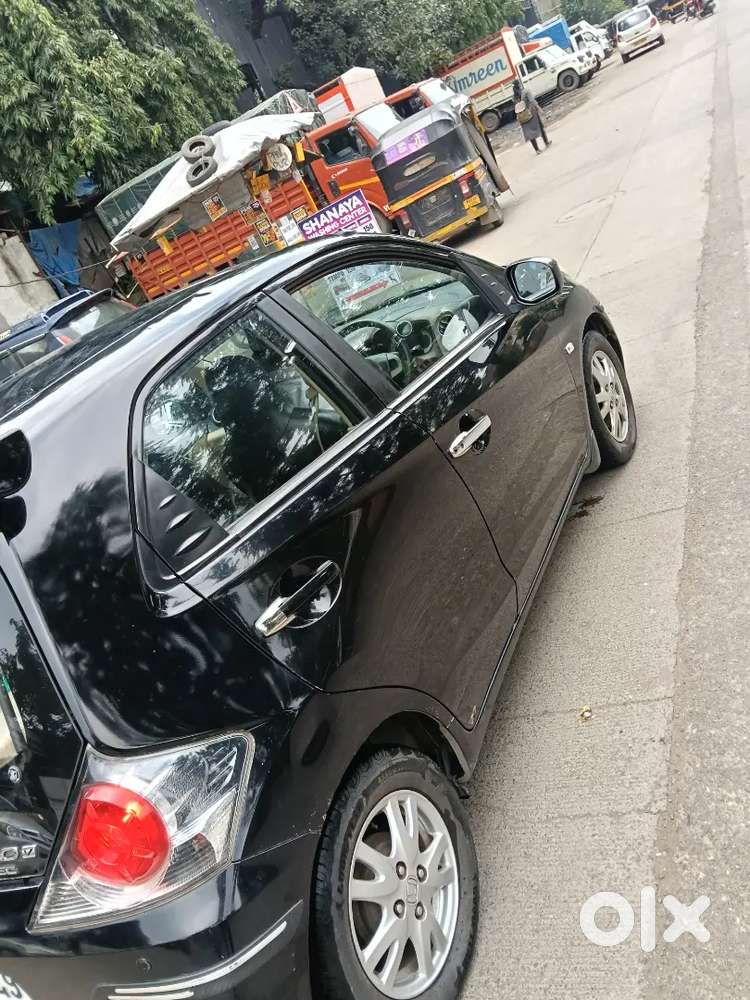 Honda Brio Petrol Mt 2012