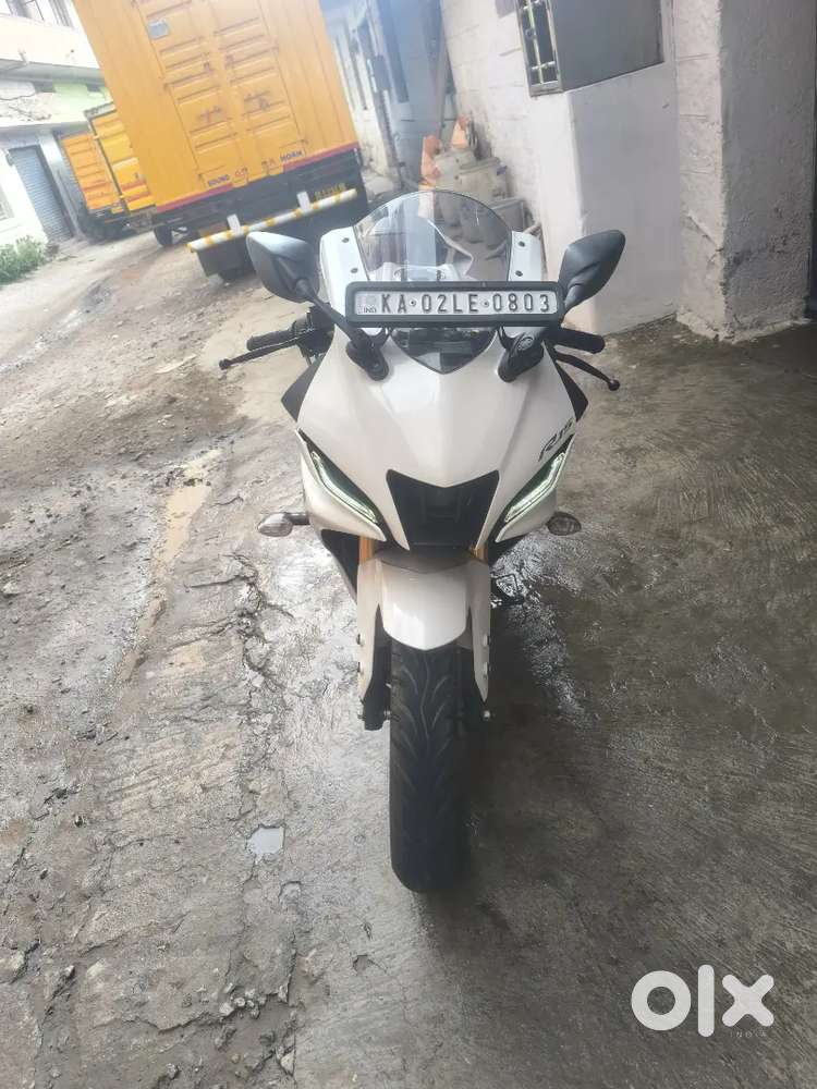 Yamaha R15 V4 2025