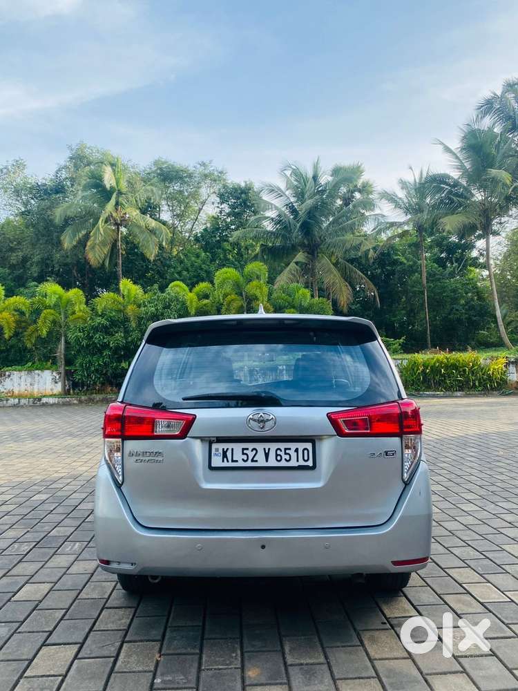 Toyota Innova Crysta 2017 Diesel 180000 Km Driven