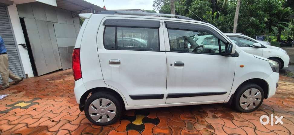 Maruti Suzuki Wagon R Vxi Amt1.2, 2016, Petrol