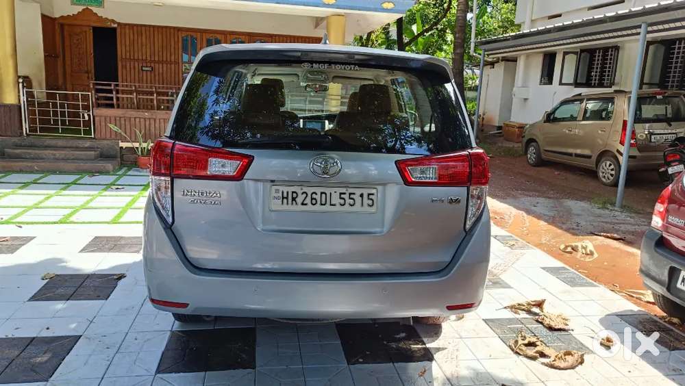 Toyota Innova Crysta 2018