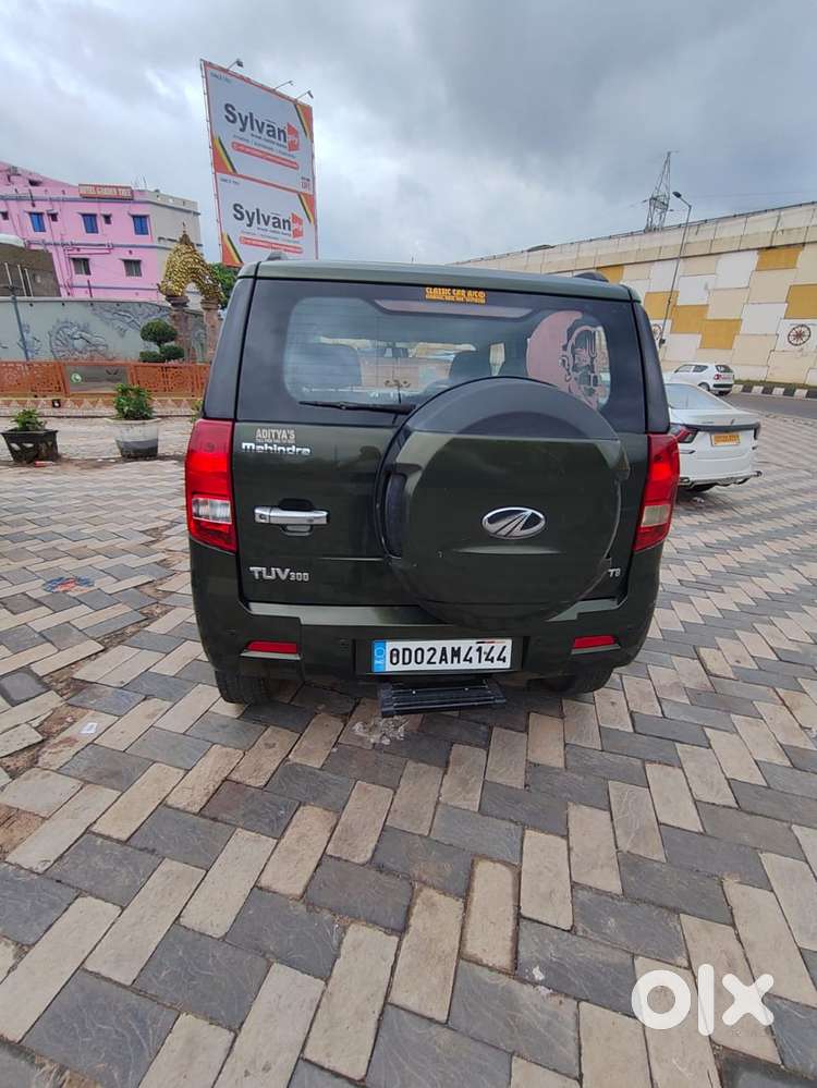 Mahindra Tuv 300 T8, 2017, Diesel