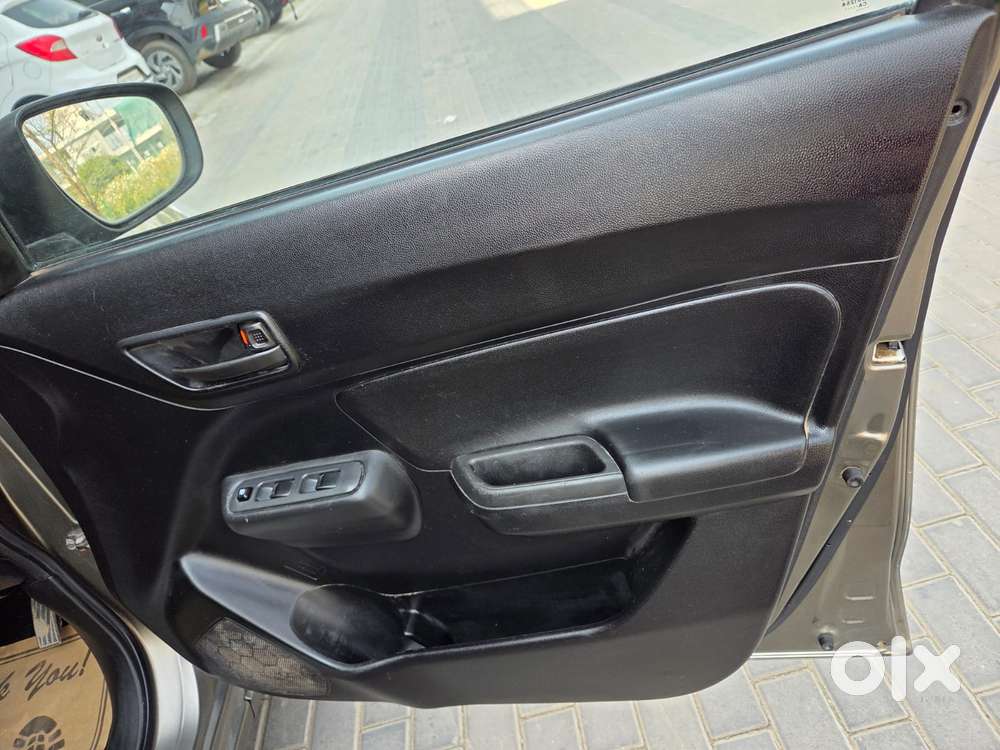 Maruti Suzuki Swift Lxi Option, 2020, Petrol