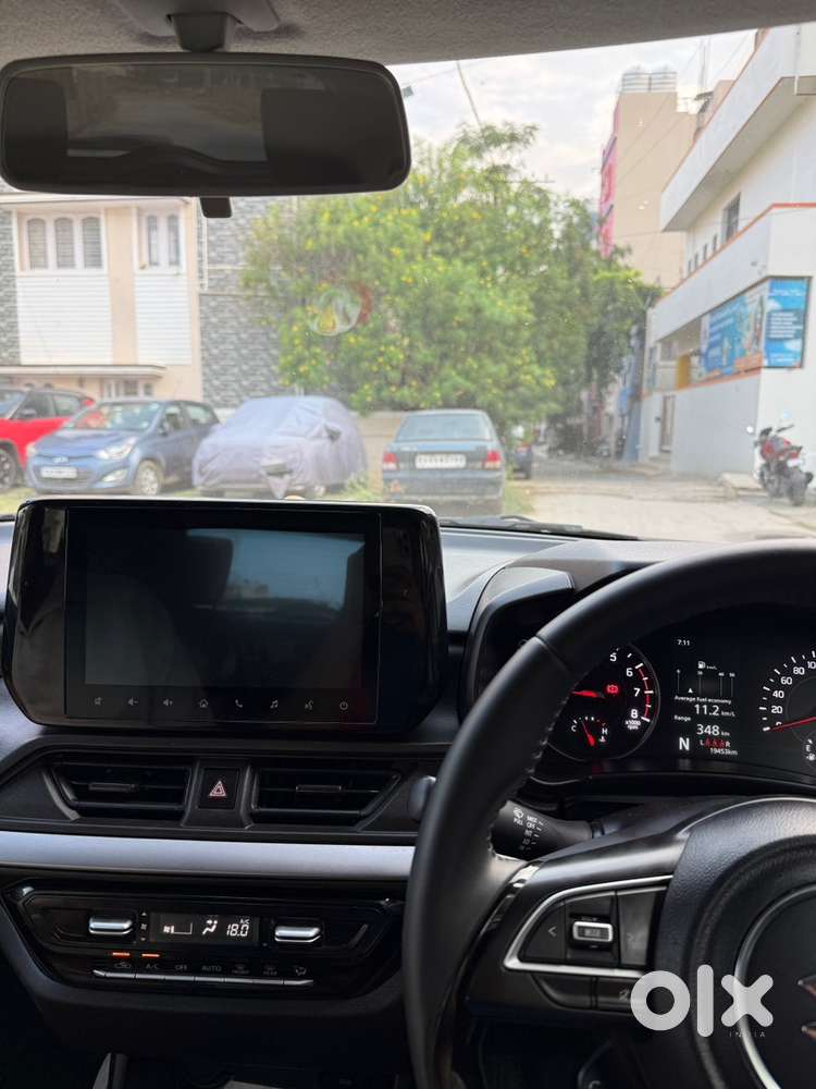 Maruti Suzuki Swift Zxi 2025