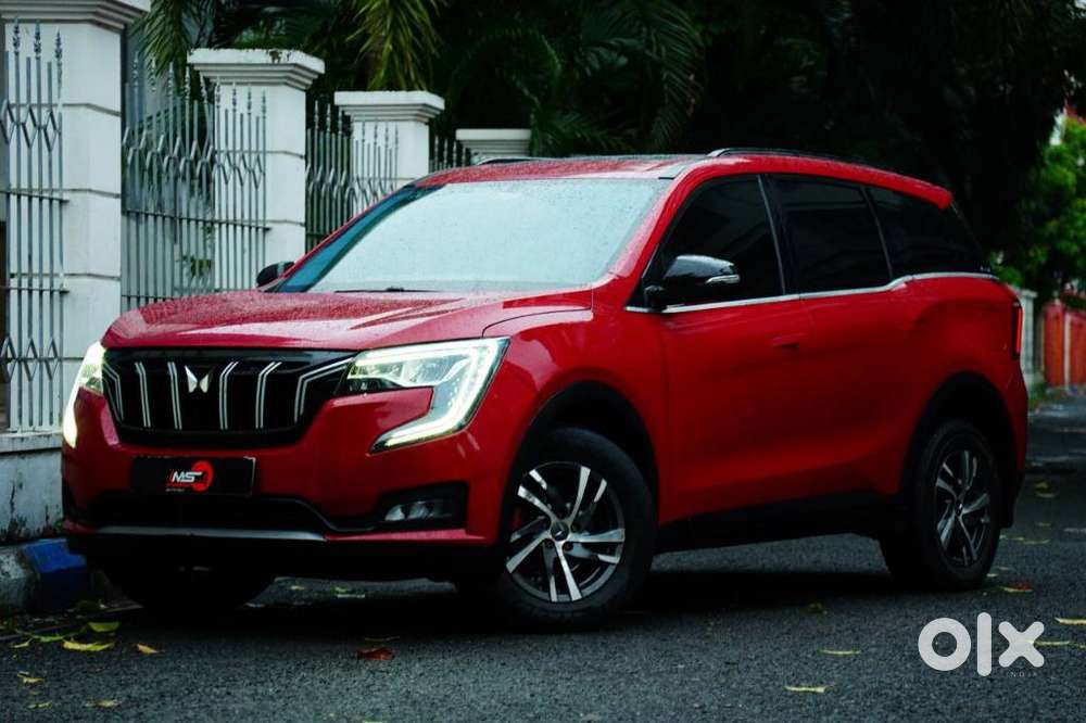 Mahindra Xuv700 2.0 Ax 5 Petrol At Str, 2022, Petrol
